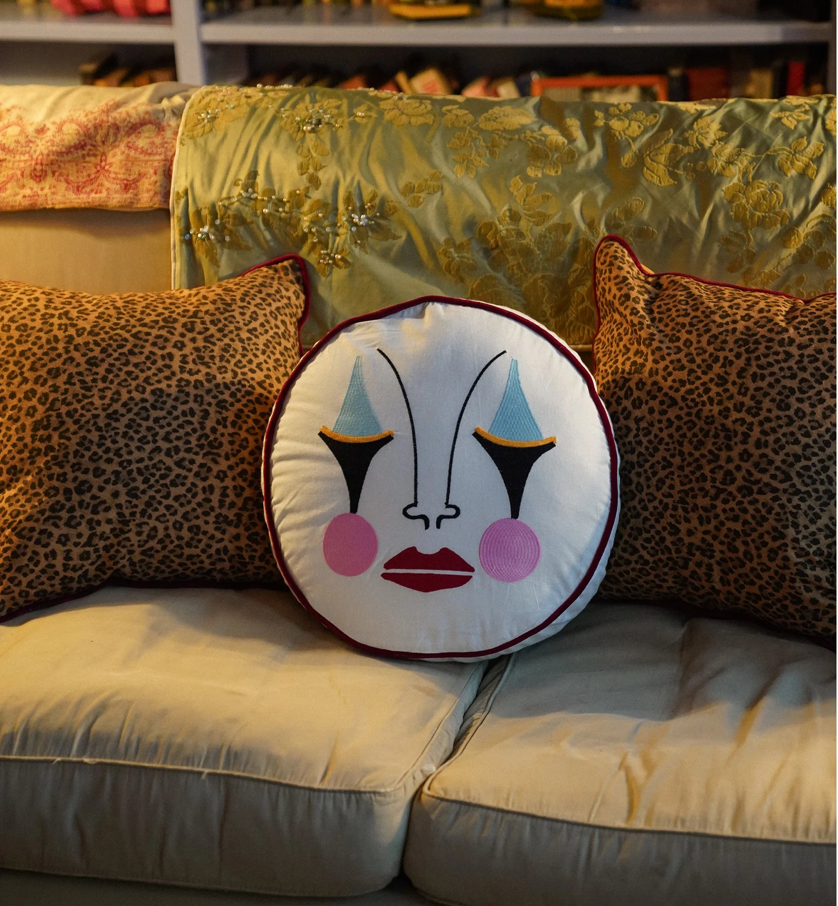 Pierrot cushion