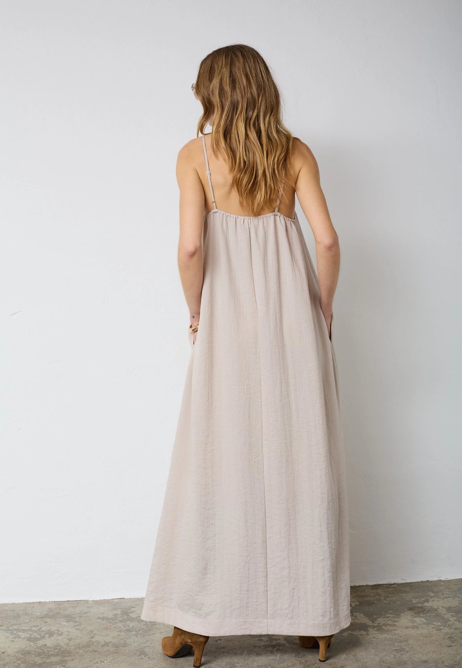 Eva cc strap dress walnut