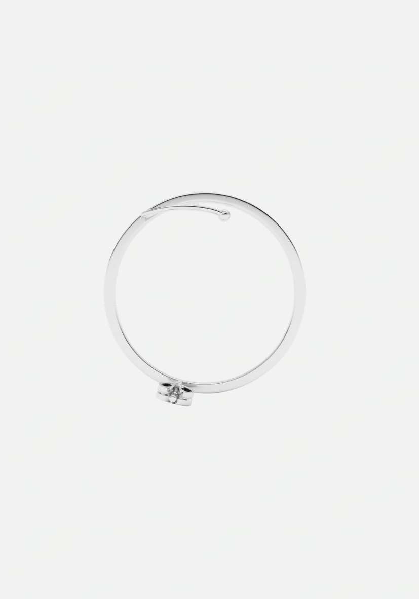 Kay earstud silver