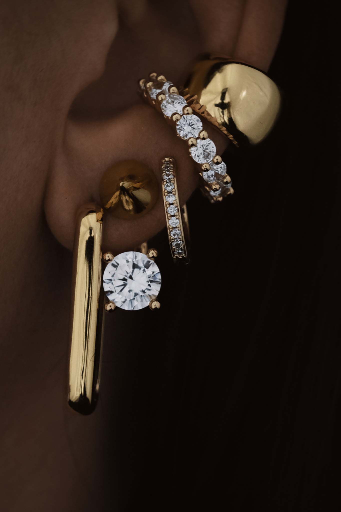 Ara earcuff gold
