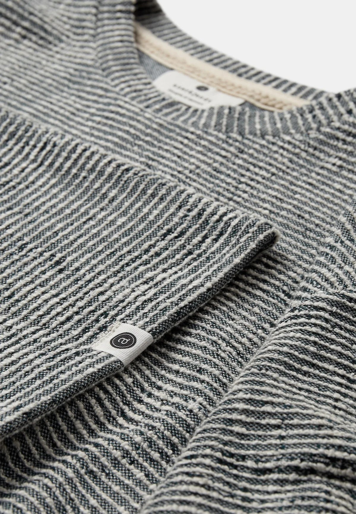 Aksandra men sweater sky captain