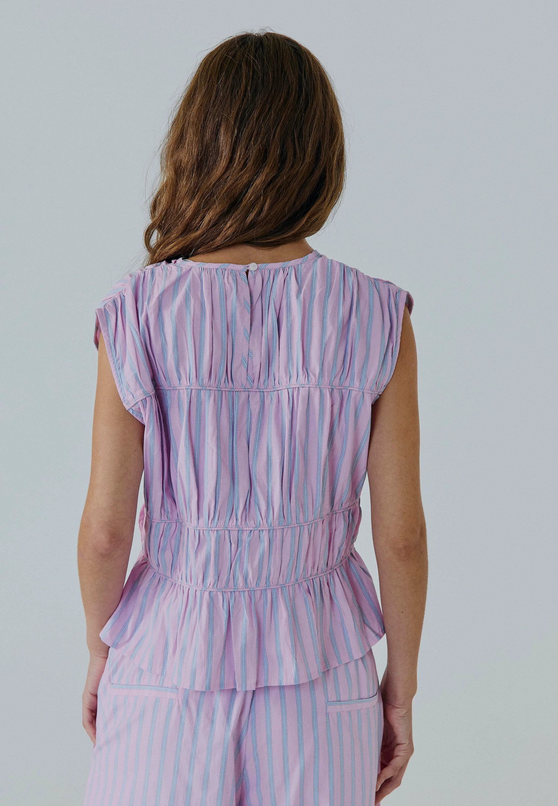Emily sl top sleeveless blue pink stripe