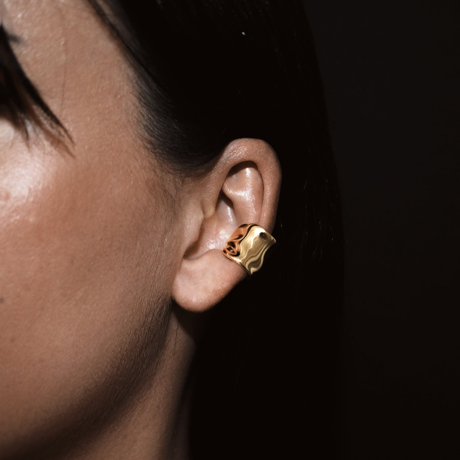 Molten Ara Earcuff Gold