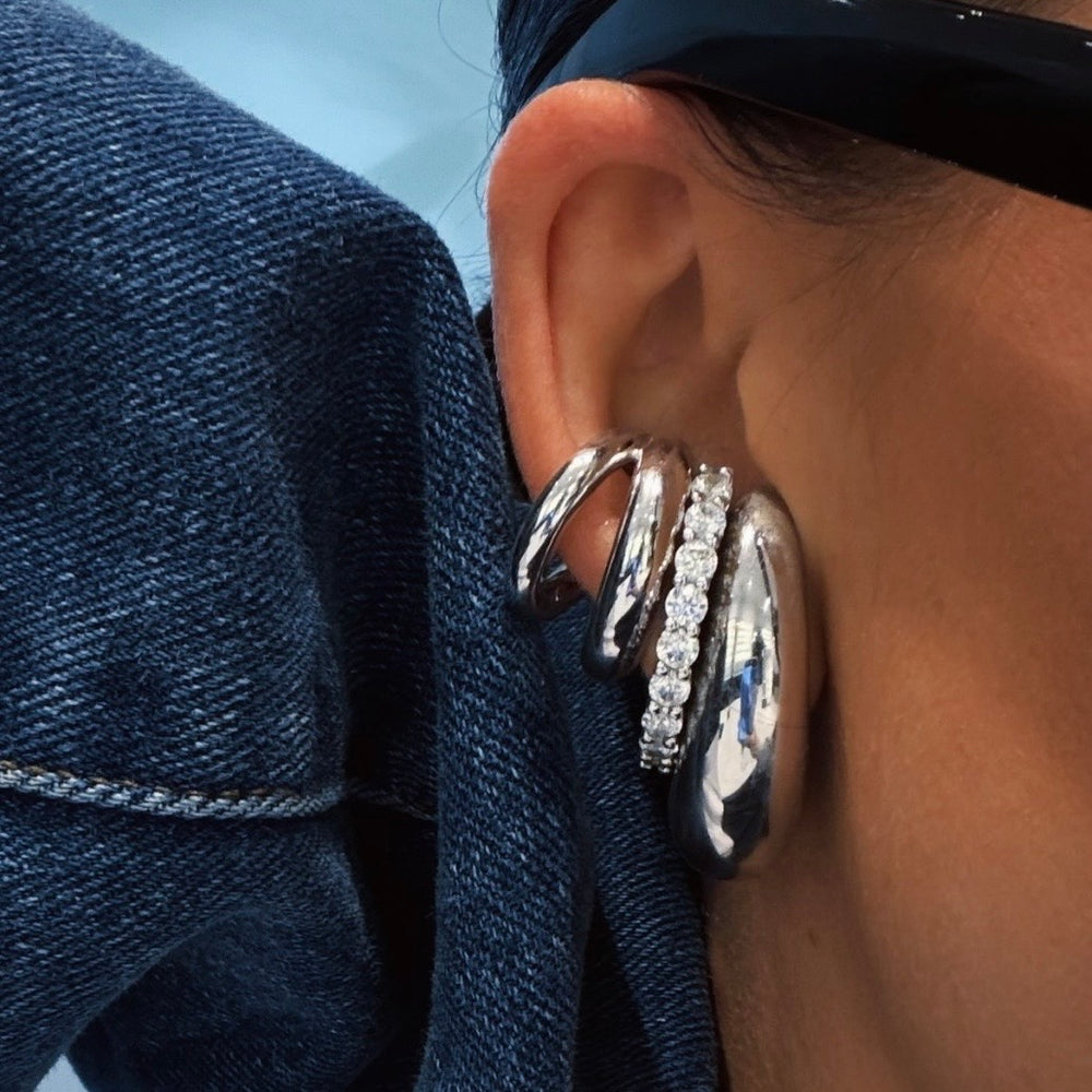 Iris Hug Earstud Silver