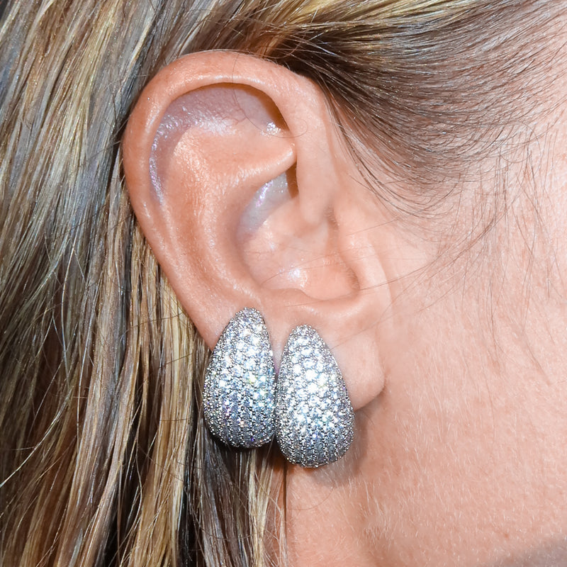 Small Bulb Diamond Earstud Gold