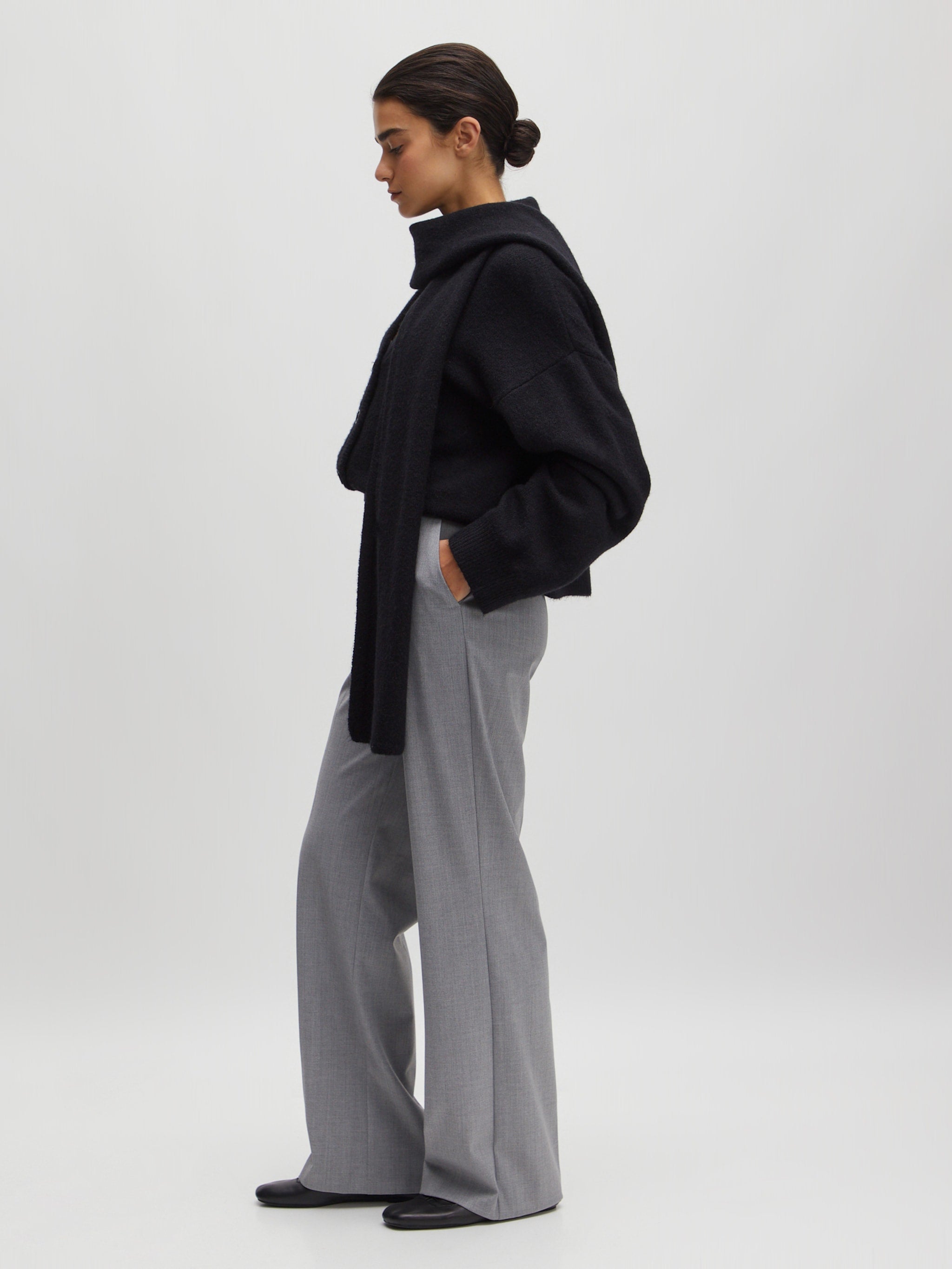 Lavea trousers stone grey