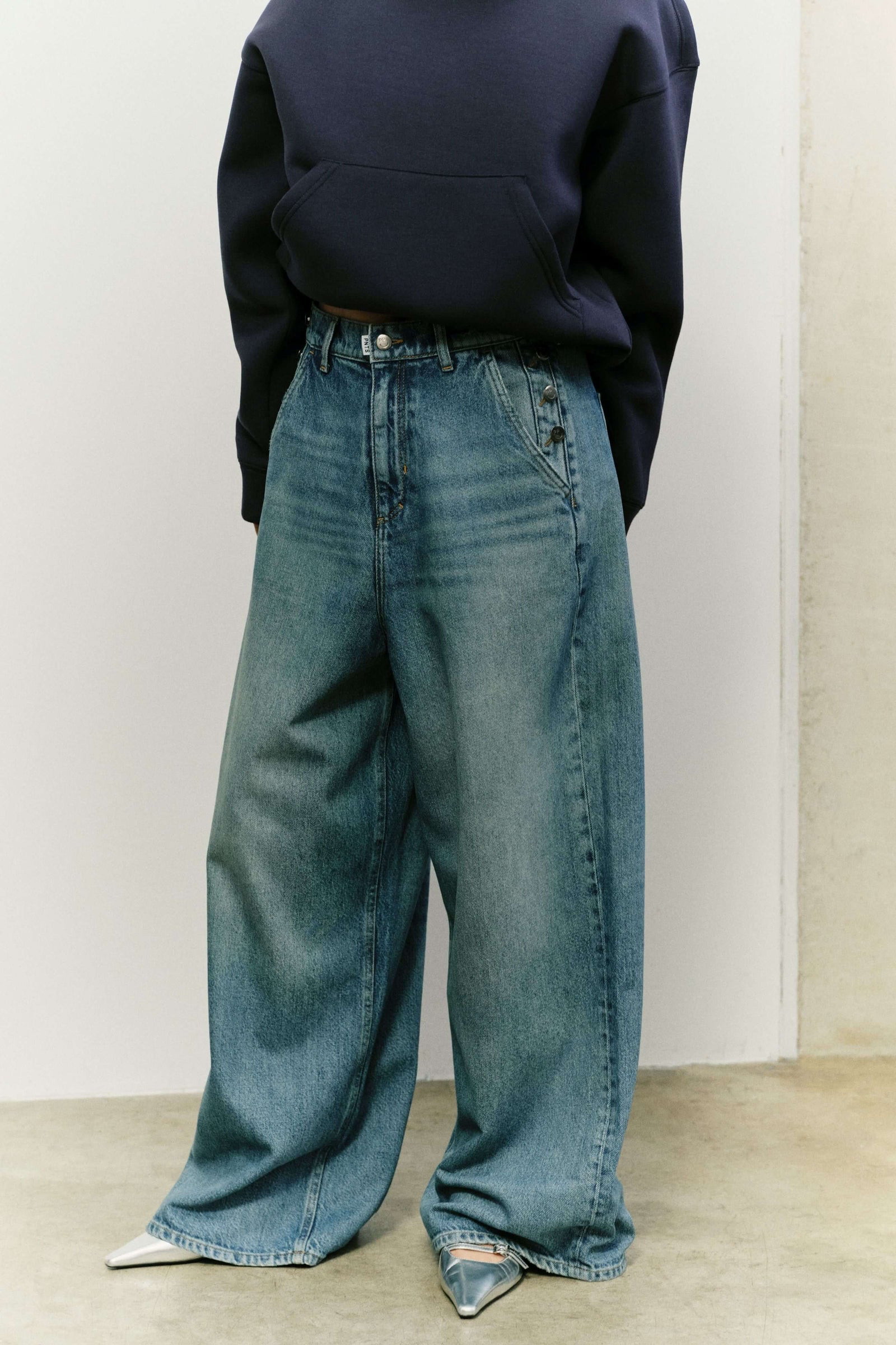 22 over the top jeans PNTS