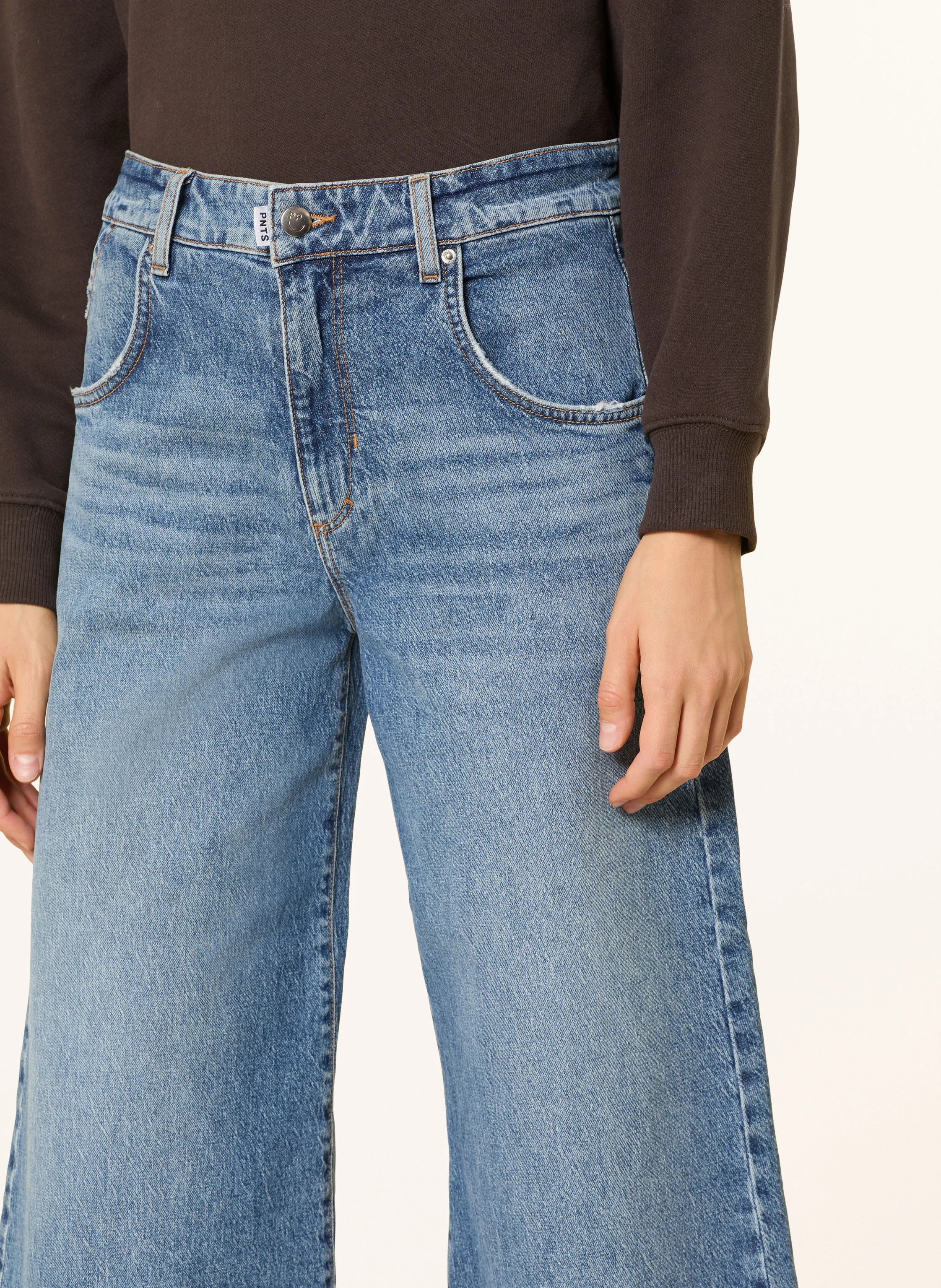 The mini H jeans