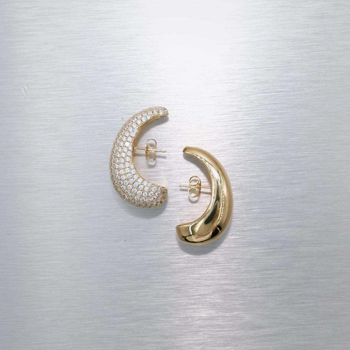 Bulb Diamond Earstud Gold