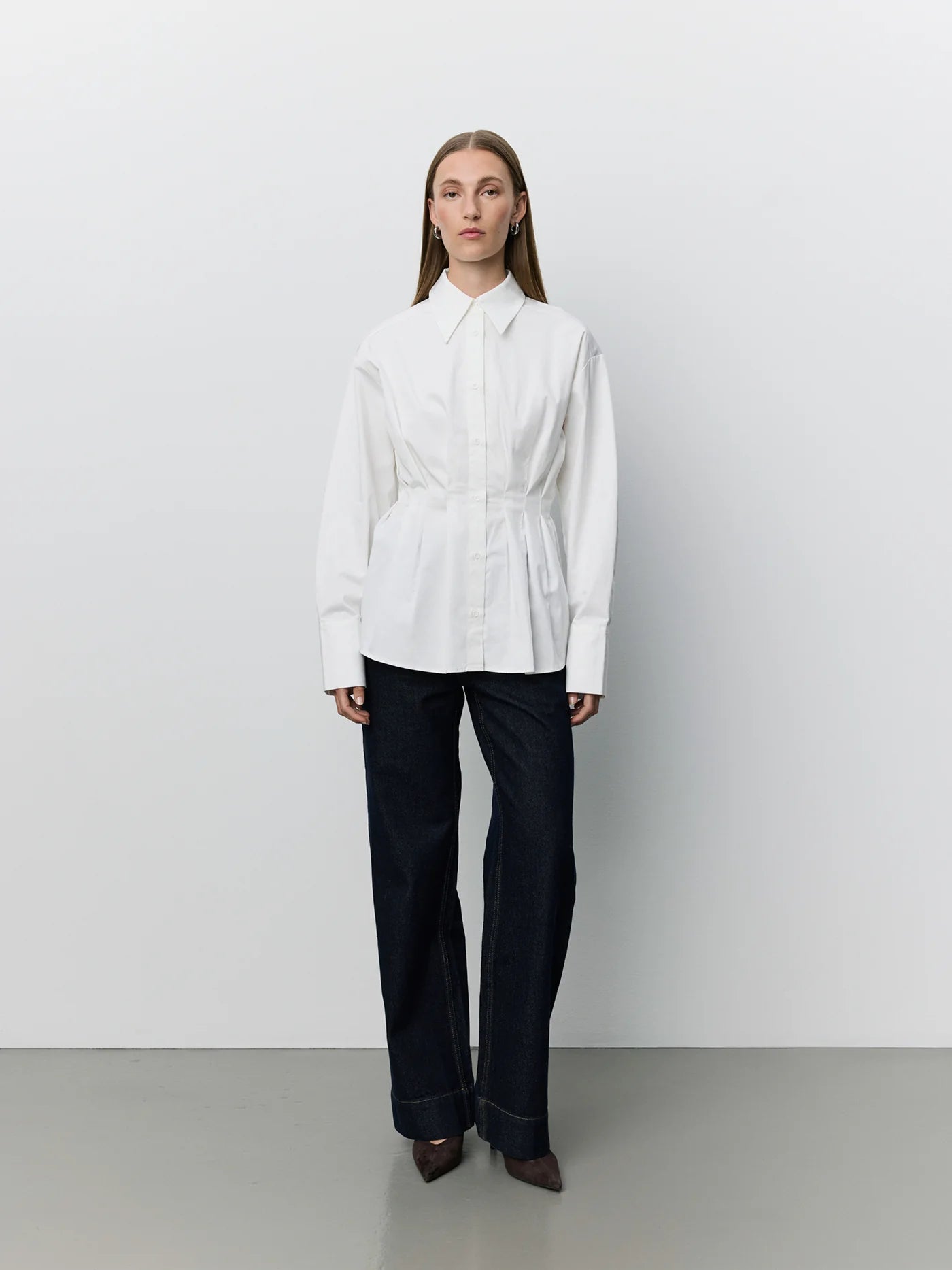 Mikrasw fitted shirt with pleats