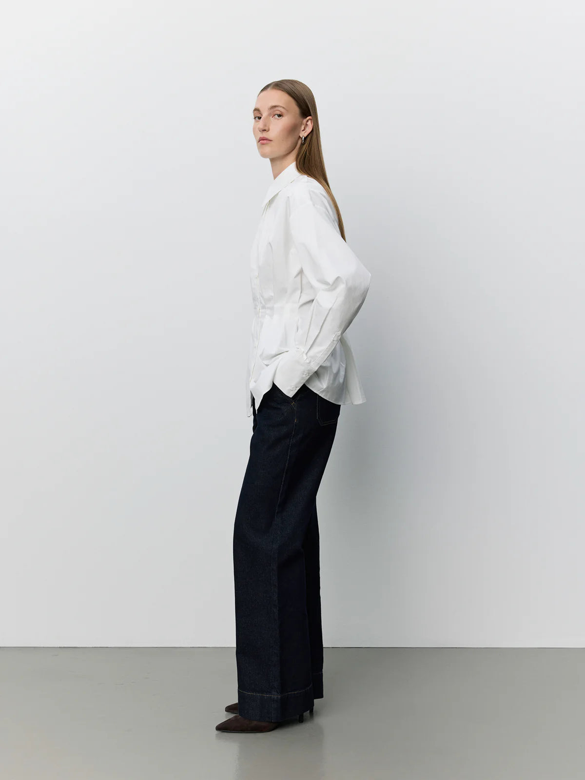 Mikrasw fitted shirt with pleats