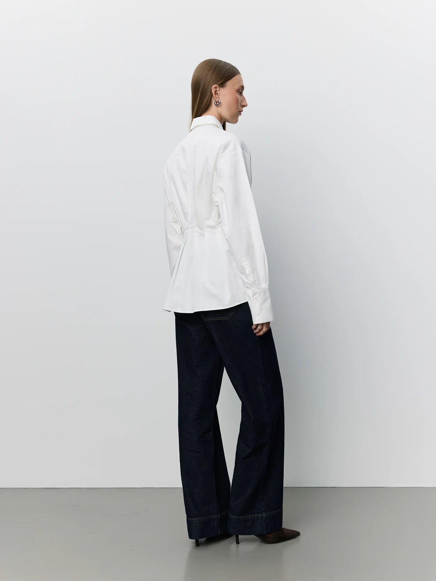 Mikrasw fitted shirt with pleats