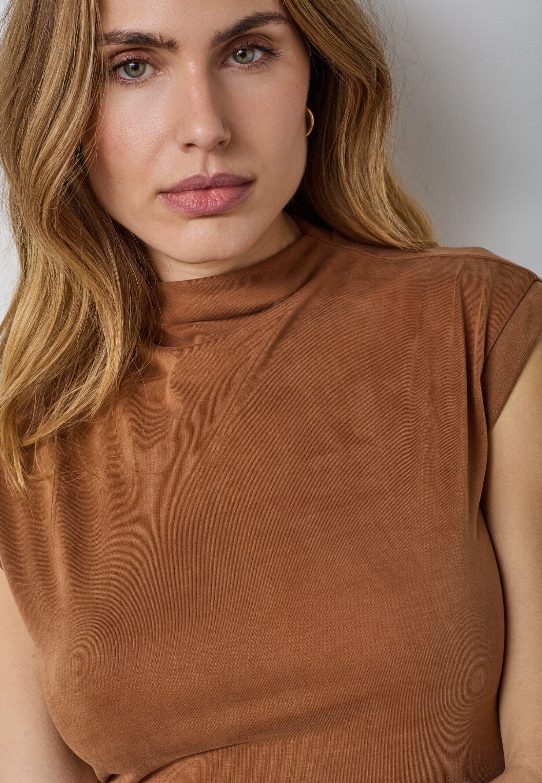 Camilla cc tee suntan